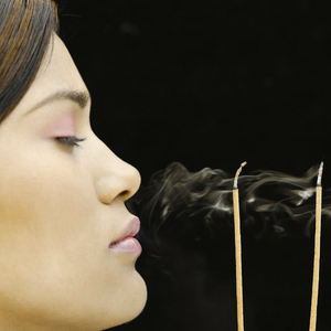 How Incense Can Help Your Daily Meditation Habit Stick
